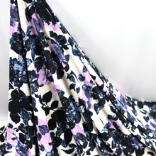 Load image into Gallery viewer, 60" 2-Color/Flower design Single Span Jacquard Printed Fabric by the Yard