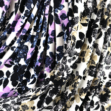 Load image into Gallery viewer, 60" 2-Color/Flower design Single Span Jacquard Printed Fabric by the Yard