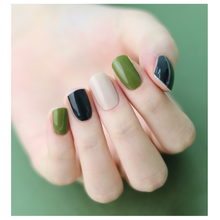 Load image into Gallery viewer, Zipkok® Gel Nail Strips - Khaki Sweater