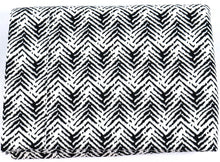 Load image into Gallery viewer, Black and White Zig Zag Arrow Patterned Cotton Poly Span Jacquard