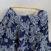 Load image into Gallery viewer, Branch Patterned with White Puff Lining Venezia Fabric