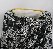 Load image into Gallery viewer, Branch Patterned with White Puff Lining Venezia Fabric