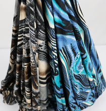 Load image into Gallery viewer, 60" Abstract Lining Printed Polyester Single Spandex Knit Jacquard with Embroidery Fabric by the Yard